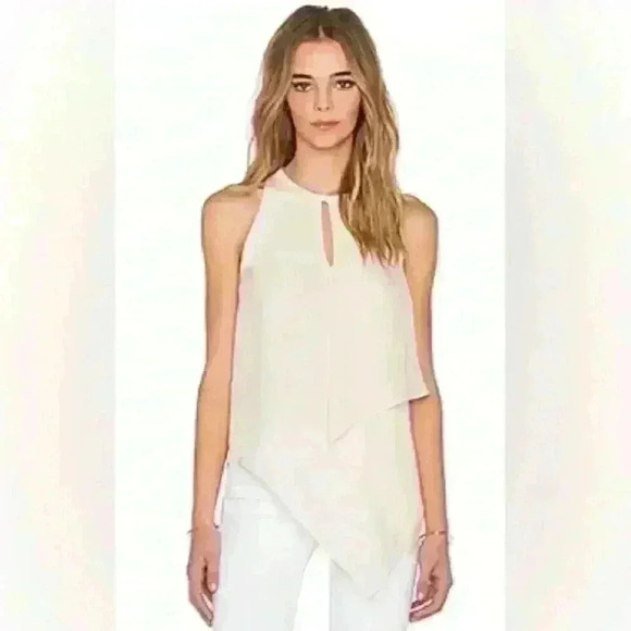 Elizabeth and James Tops - ELIZABETH & JAMES NWOT TABBY TANK 100% SILK KEY HOLE WITH BUTTON BLUSH SMALL